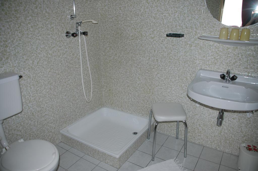 Romantikhaus Hufschmiede Hotel เองเกลฮาร์ทส์เซล ภายนอก รูปภาพ