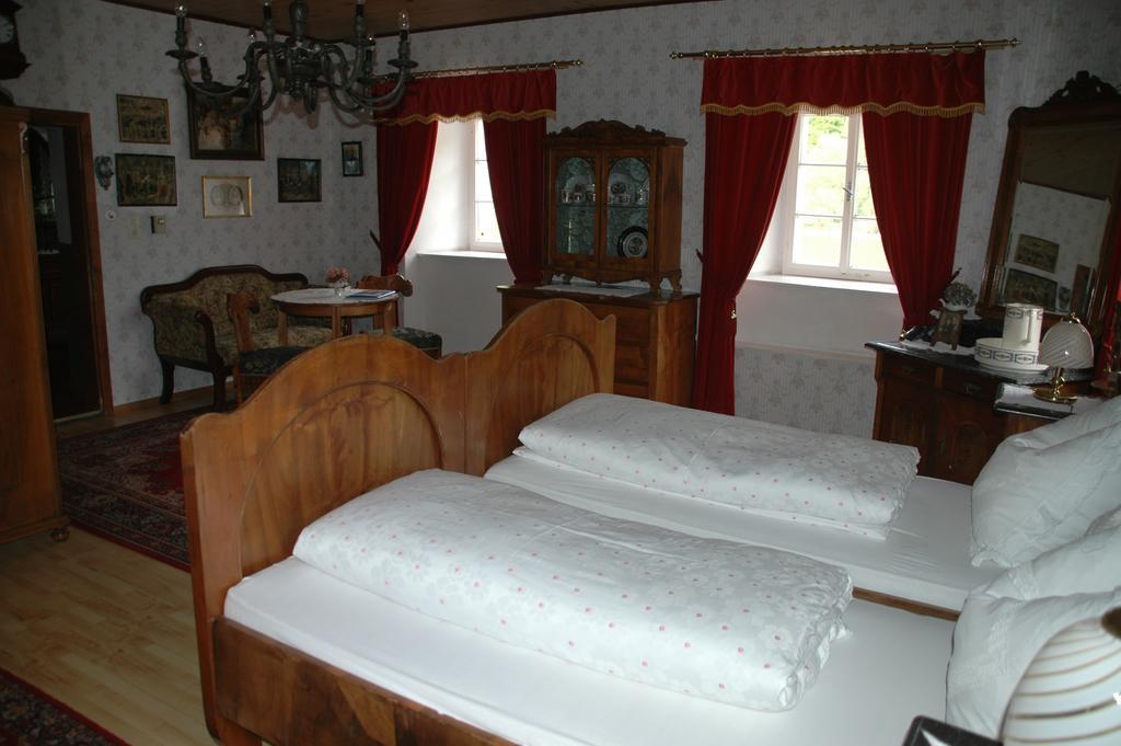 Romantikhaus Hufschmiede Hotel เองเกลฮาร์ทส์เซล ภายนอก รูปภาพ