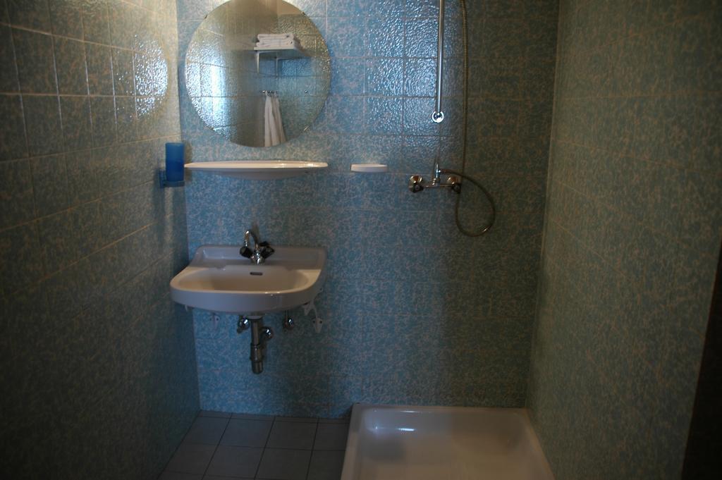 Romantikhaus Hufschmiede Hotel เองเกลฮาร์ทส์เซล ภายนอก รูปภาพ